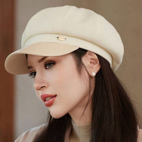 Classic Vegan Leather Newsboy Style Cap - Picture 6 of 6